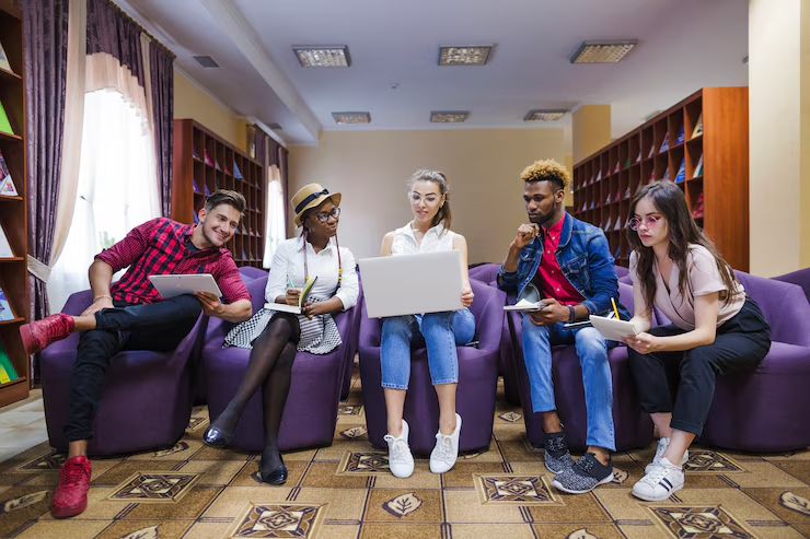 Do Virtual Schools Flatten Cultural Identity? Or Expand It? 2 students of multiple cultures enrolled in virtual schools